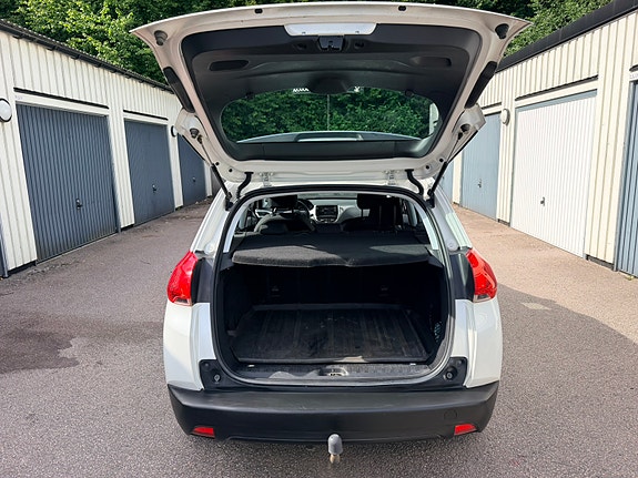 Peugeot 2008 4 of 5