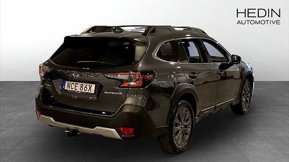 Subaru Outback 2 of 5