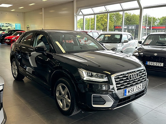 Audi Q2 4 of 5