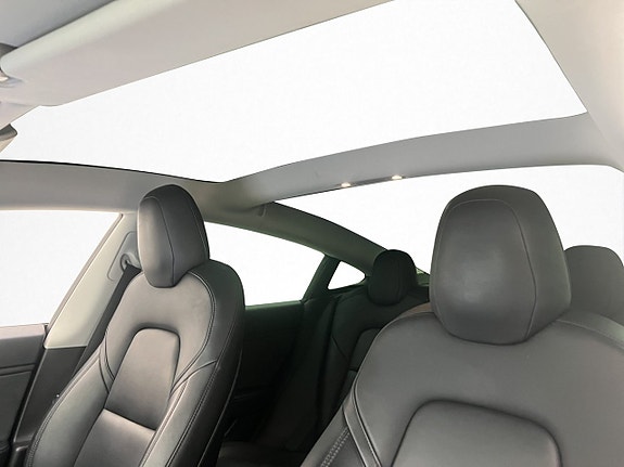 Tesla Model 3 12 of 30