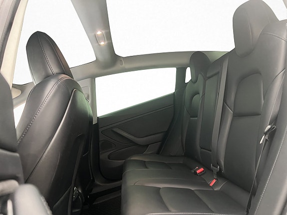 Tesla Model 3 27 of 30