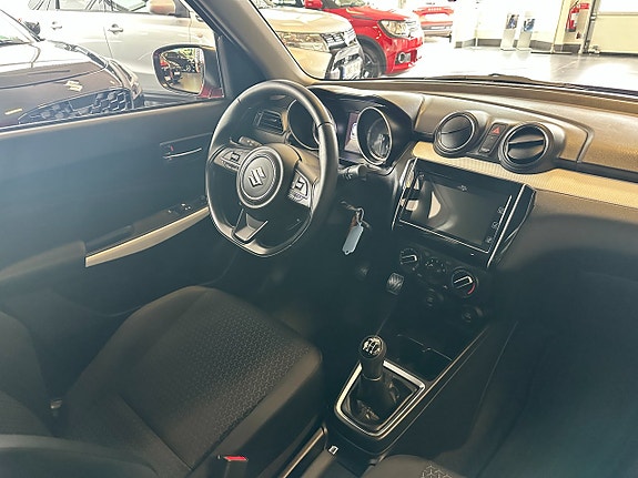 Suzuki Swift 12 of 15
