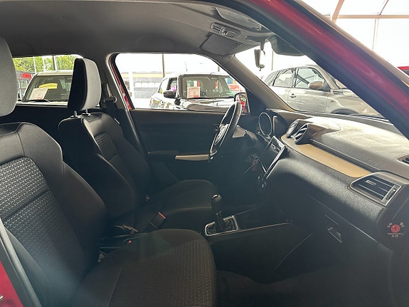 Suzuki Swift 11 of 15