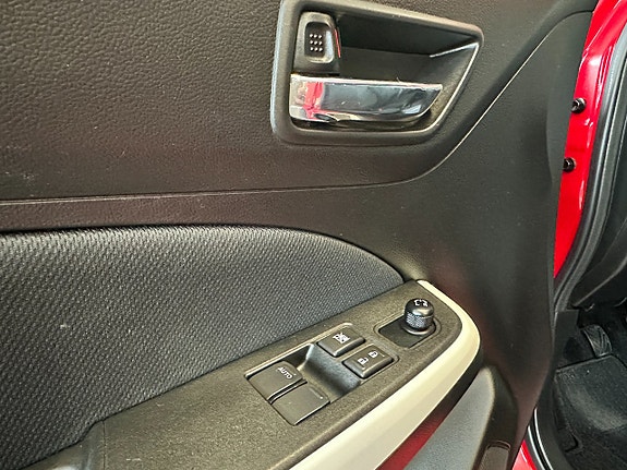 Suzuki Swift 14 of 15