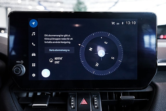 Toyota RAV4 Plug-in Hybrid 17 of 29