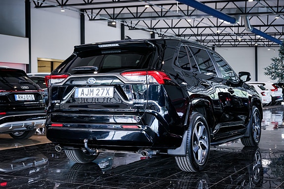 Toyota RAV4 Plug-in Hybrid 6 of 29