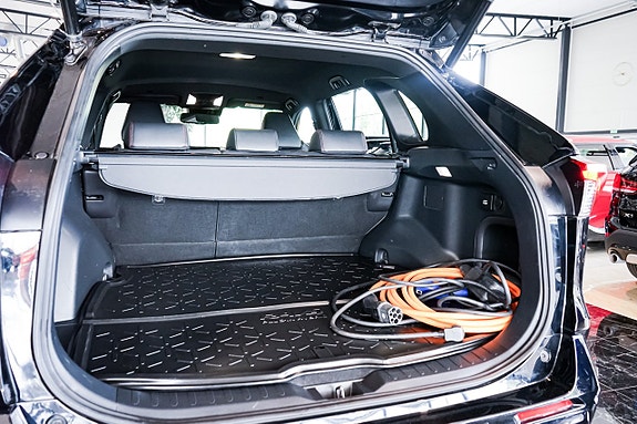 Toyota RAV4 Plug-in Hybrid 10 of 29