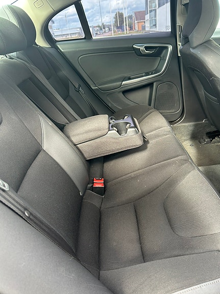 Volvo S60 6 of 7