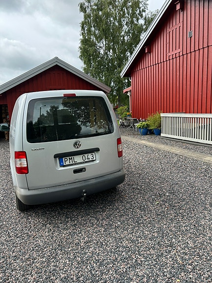Volkswagen Caddy 2 of 5