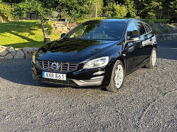 Volvo V60 3 of 3