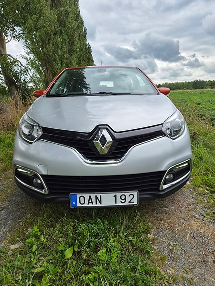Renault Captur 2 of 5