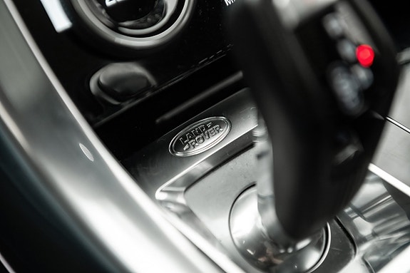 Land Rover Range Rover Sport 16 of 21