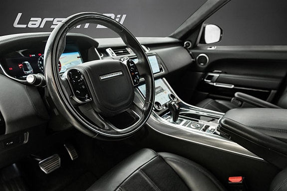 Land Rover Range Rover Sport 9 of 21