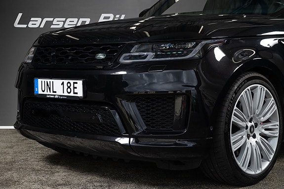 Land Rover Range Rover Sport 18 of 21