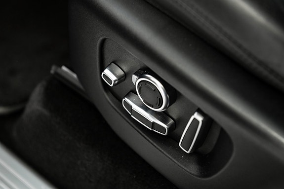 Land Rover Range Rover Sport 10 of 21
