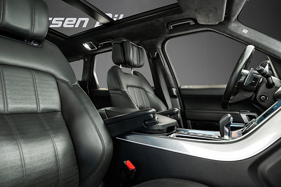 Land Rover Range Rover Sport 5 of 5