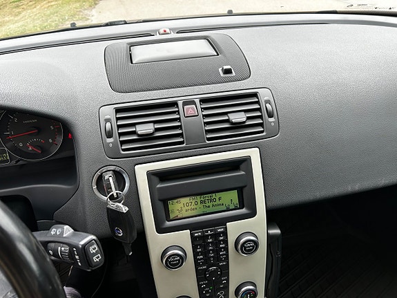 Volvo V50 11 of 14