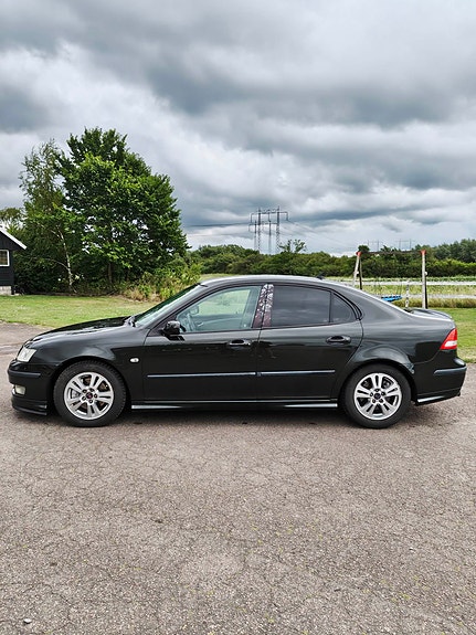 Saab 9-3 2 of 5