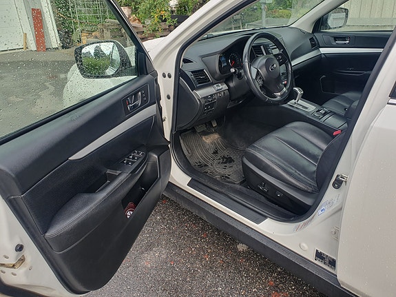 Subaru Outback 6 of 14