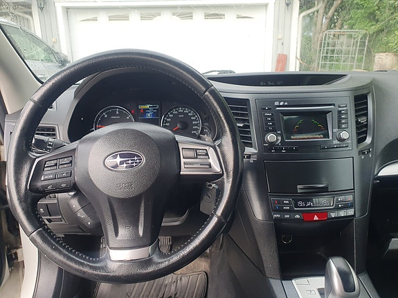 Subaru Outback 4 of 5