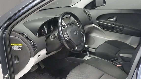Kia Ceed 9 of 14