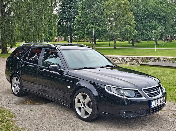Saab 9-5 3 of 5