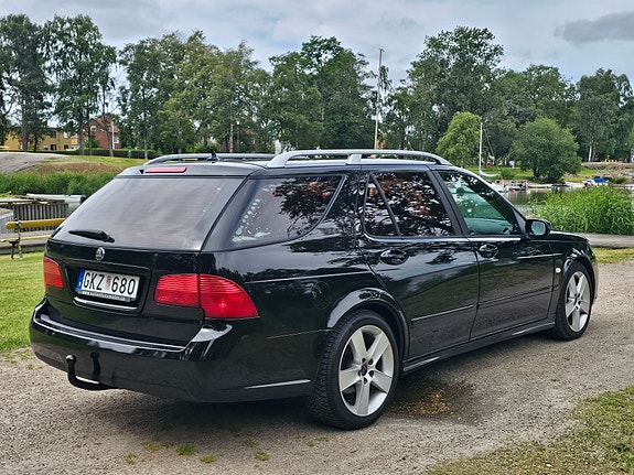 Saab 9-5 4 of 5
