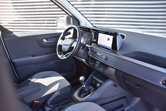 Ford Courier Tourneo 9 of 20