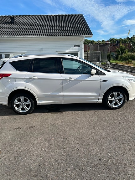 Ford Kuga 4 of 5
