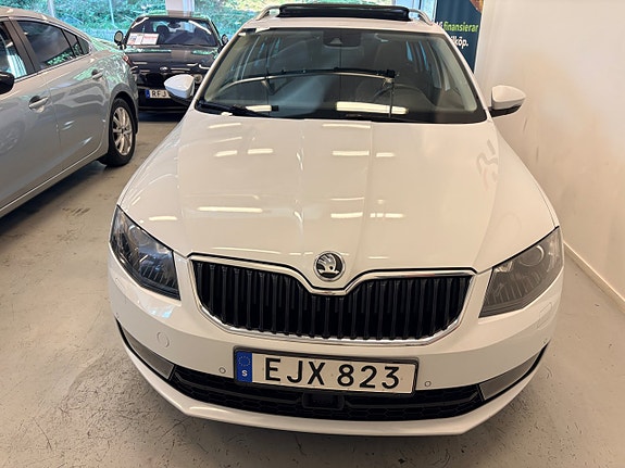 Skoda Octavia 2 of 30