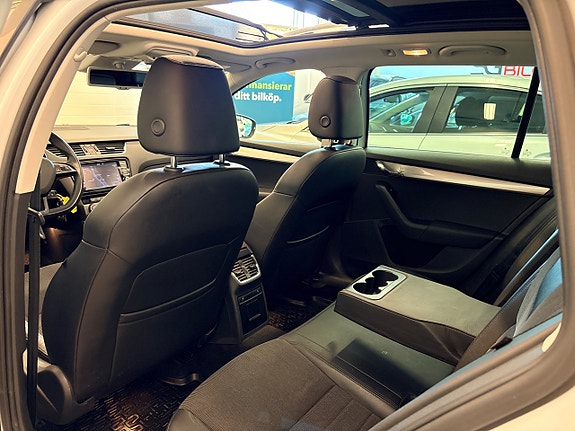 Skoda Octavia 21 of 30