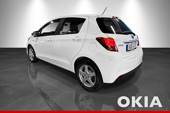 Toyota Yaris 3 of 14