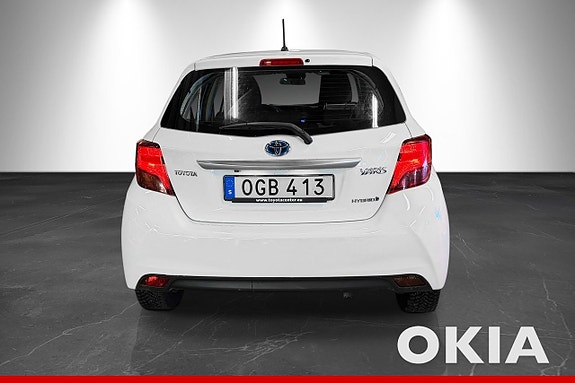 Toyota Yaris 5 of 14