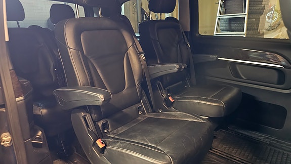 Mercedes-Benz V220 d 5 of 5