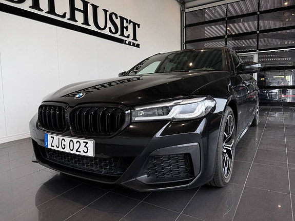 BMW 520d 3 of 5