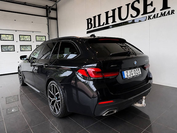 BMW 520d 4 of 5