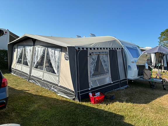 Adria Classica UL 4 of 17