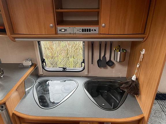 Adria Classica UL 12 of 17