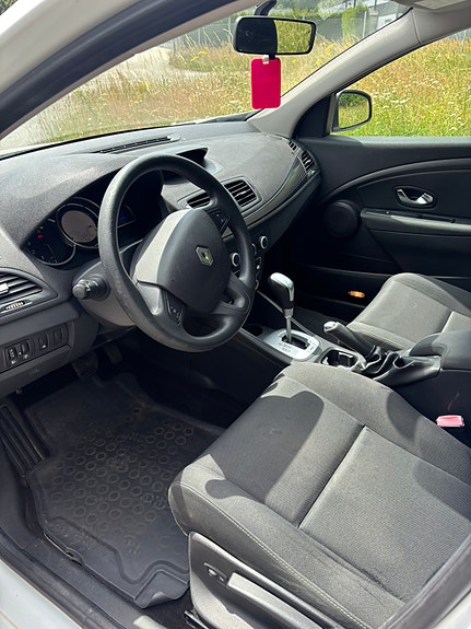 Renault Megane III 6 of 11