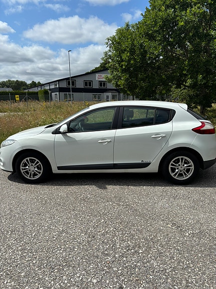 Renault Megane III 5 of 5