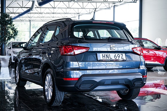 Seat Arona 7 of 27