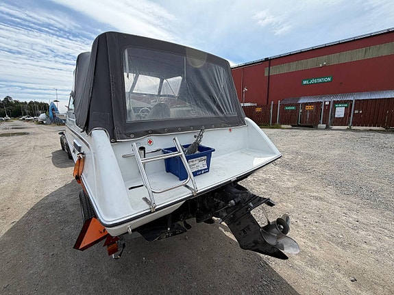 Four Winns 195 Mercruiser 4.3 190 hk Värmare 3 of 5