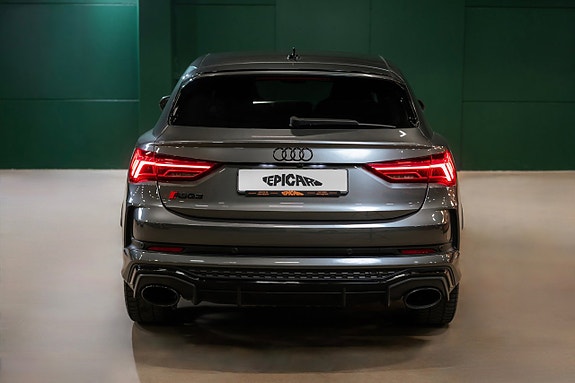 Audi Q3 6 of 26