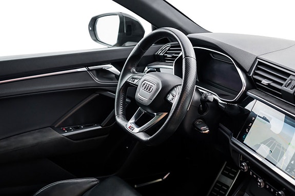 Audi Q3 23 of 26