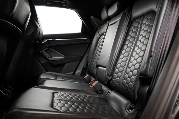Audi Q3 26 of 26