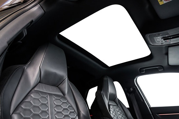Audi Q3 25 of 26