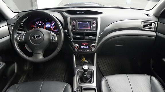 Subaru Forester 2 of 5