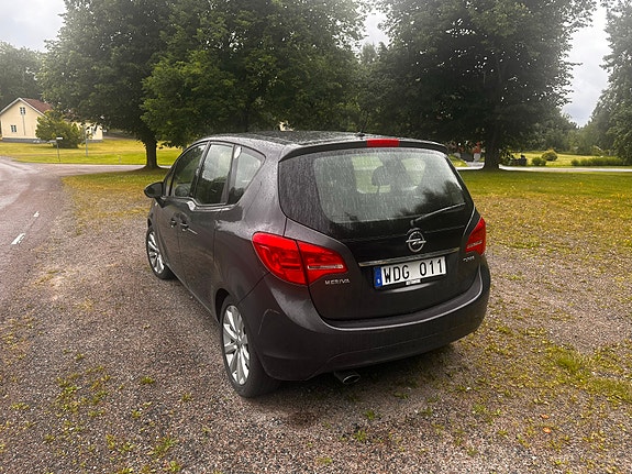 Opel Meriva 2 of 5