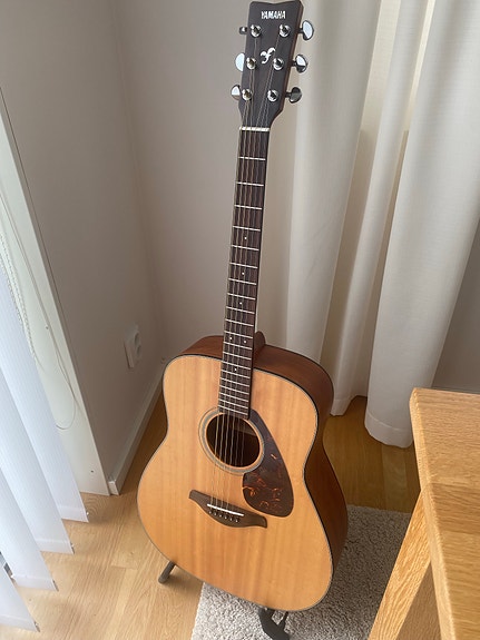 Yamaha FG 700 MS