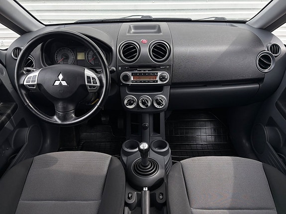 Mitsubishi Colt 5 of 5